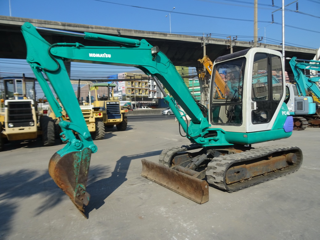 รถขุดเล็ก Komatsu PC40-7